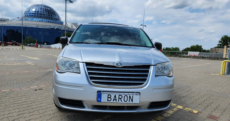 Chrysler Town &amp; Country cena 51900 przebieg: 194000, rok produkcji 2010 z Tarnowskie Góry małe 529